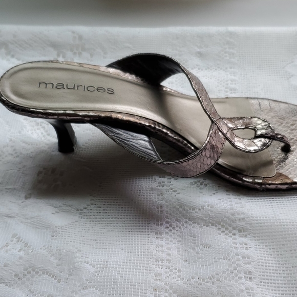 Shoes - Picture 2 of 6